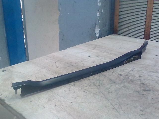 bontott RENAULT VEL SATIS Jobb első Ablaktörlő Kar