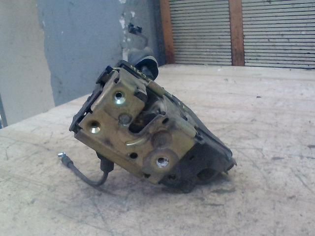 bontott RENAULT VEL SATIS Jobb első Ajtózár