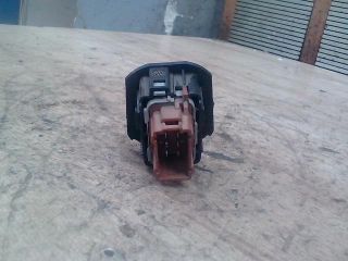 bontott RENAULT VEL SATIS Jobb hátsó Ablakemelő Kapcsoló