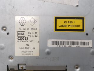 bontott RENAULT VEL SATIS Rádió / CD