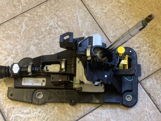 bontott RENAULT ZOE Automata Váltókar