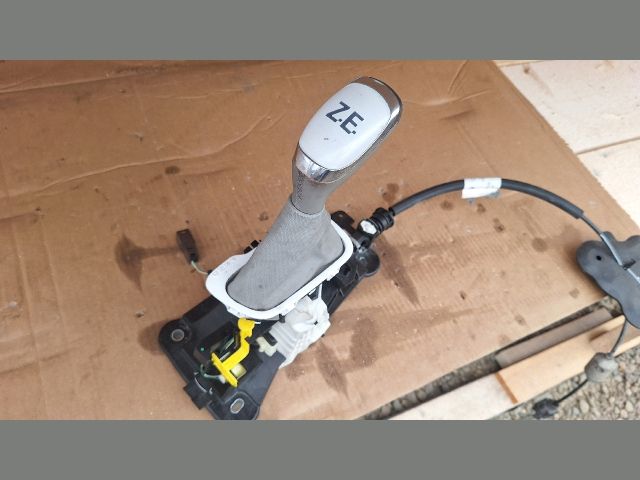 bontott RENAULT ZOE Automata Váltókar