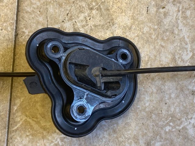 bontott RENAULT ZOE Automata Váltókar