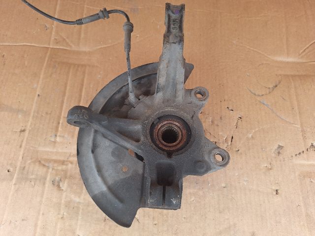 bontott RENAULT ZOE Bal első Csonkállvány