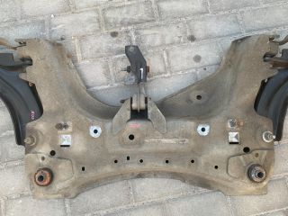 bontott RENAULT ZOE Első Bölcső