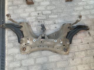 bontott RENAULT ZOE Első Bölcső