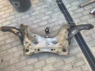 bontott RENAULT ZOE Első Bölcső