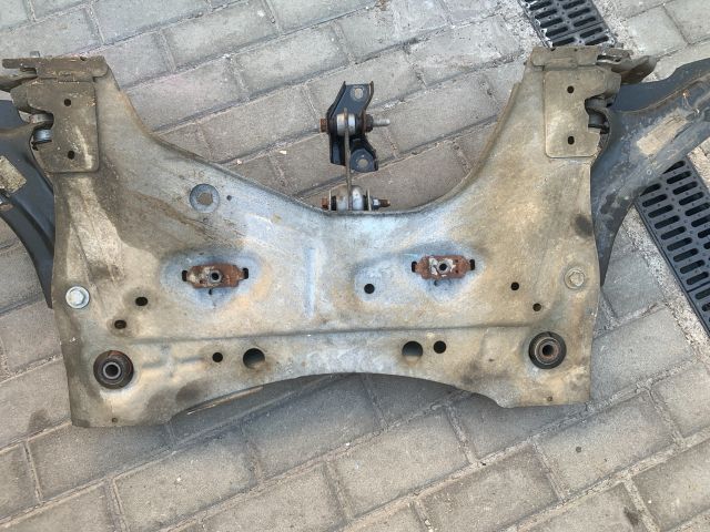 bontott RENAULT ZOE Első Bölcső