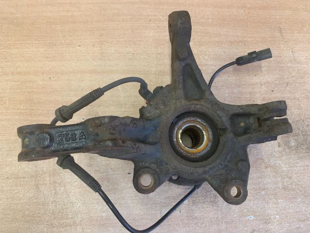 bontott RENAULT ZOE Jobb első Csonkállvány Kerékaggyal