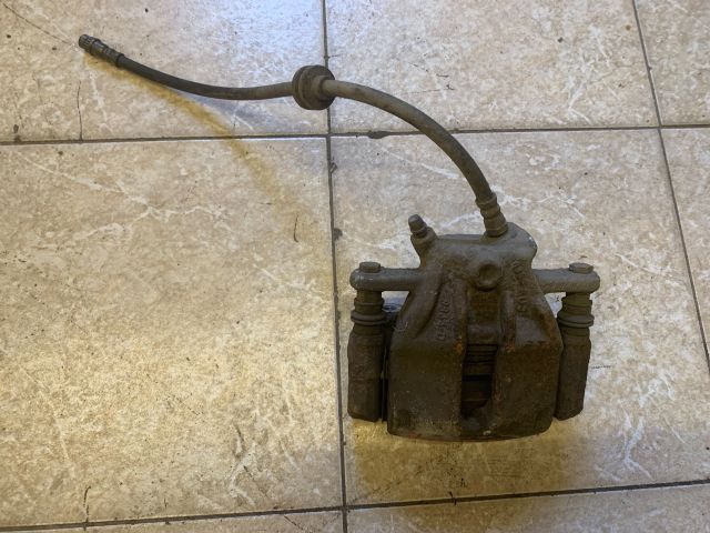 bontott RENAULT ZOE Jobb első Féknyereg Munkahengerrel