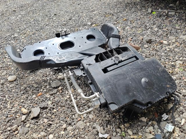 bontott RENAULT ZOE Akkumulátor Hűtő