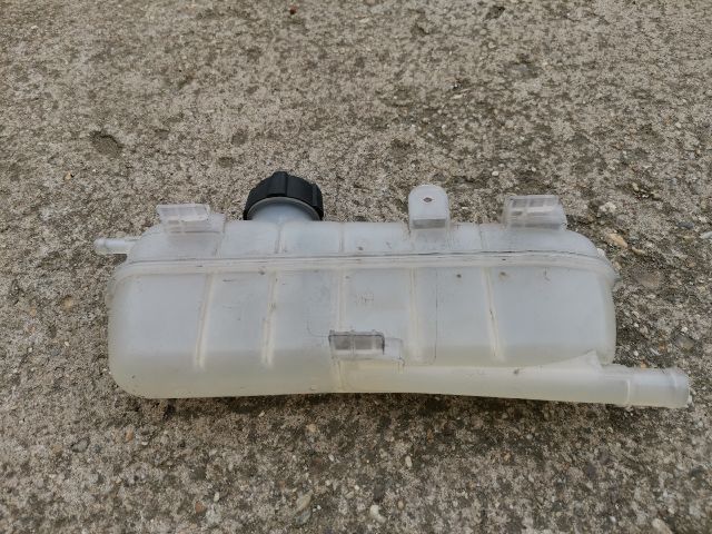 bontott RENAULT ZOE Kiegyenlítő Tartály