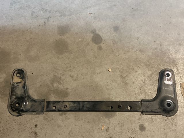 bontott RENAULT ZOE Alsó Kereszttartó