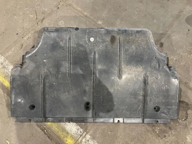 bontott RENAULT ZOE Alsó Motorburkolat