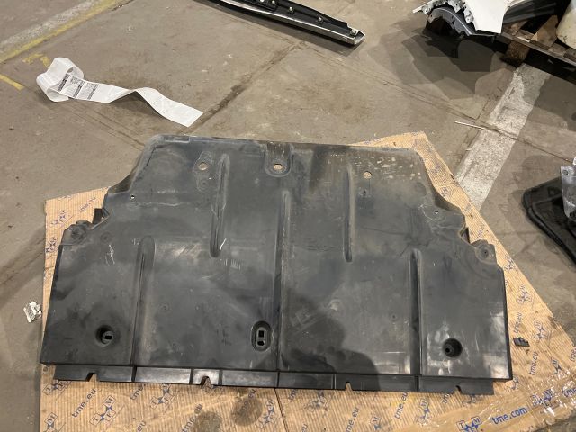 bontott RENAULT ZOE Alsó Motorburkolat