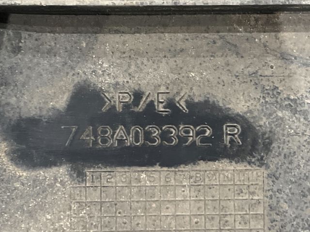 bontott RENAULT ZOE Alsó Motorburkolat