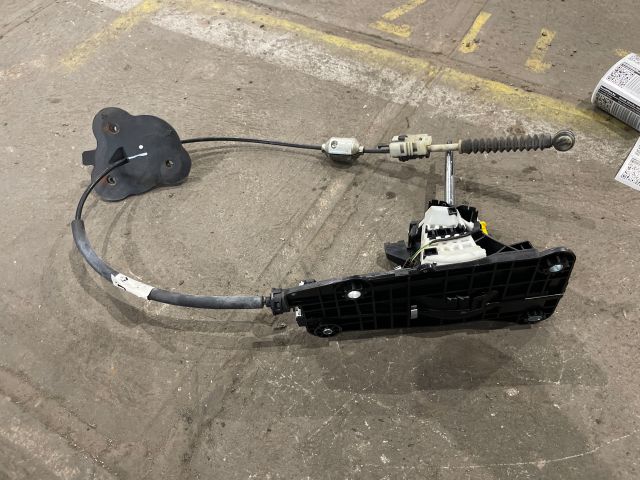 bontott RENAULT ZOE Automata Váltókar