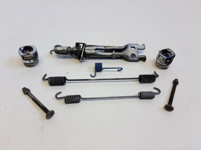 bontott RENAULT ZOE Bal Dobfék Utánállító