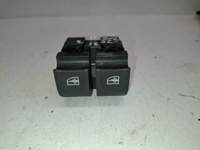 bontott RENAULT ZOE Bal első Ablakemelő Kapcsoló