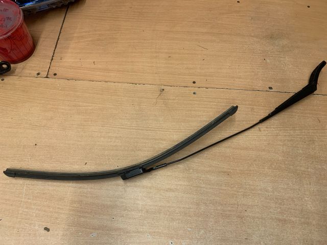 bontott RENAULT ZOE Bal első Ablaktörlő Kar