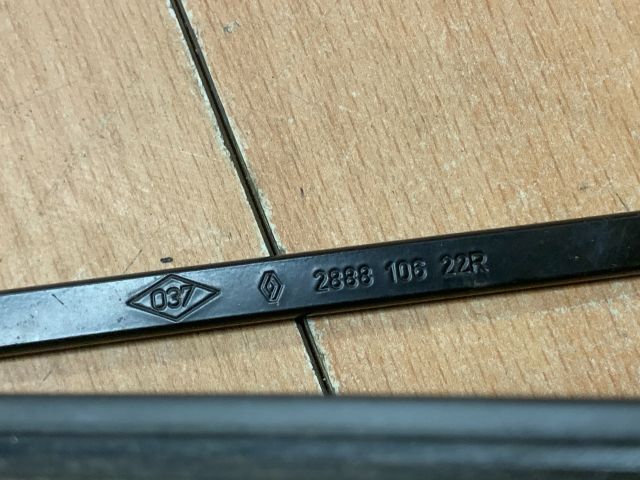 bontott RENAULT ZOE Bal első Ablaktörlő Kar