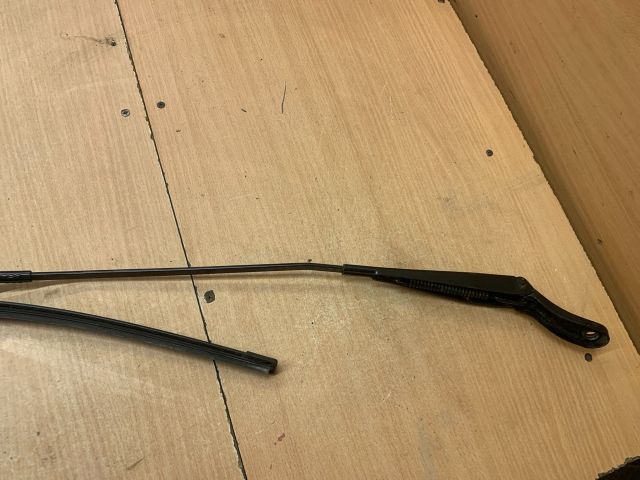 bontott RENAULT ZOE Bal első Ablaktörlő Kar