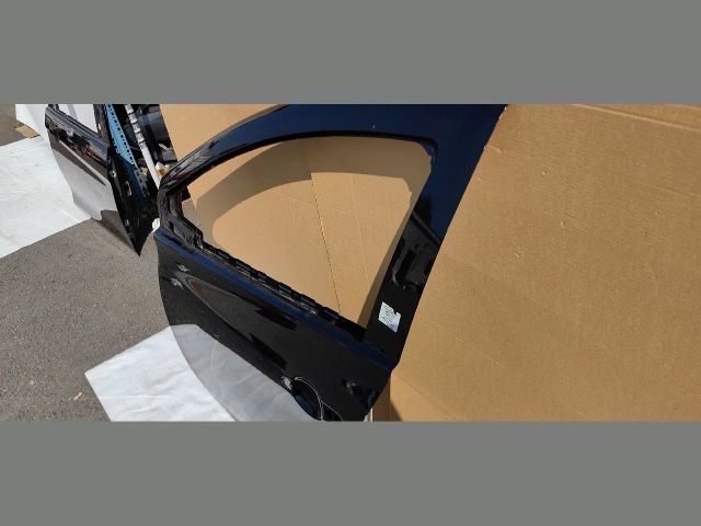 bontott RENAULT ZOE Bal első Ajtó (Üres lemez)