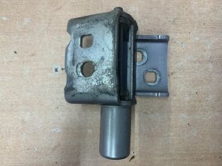 bontott RENAULT ZOE Bal első Alsó Zsanér