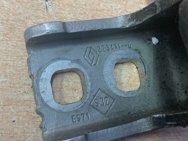 bontott RENAULT ZOE Bal első Felső Zsanér