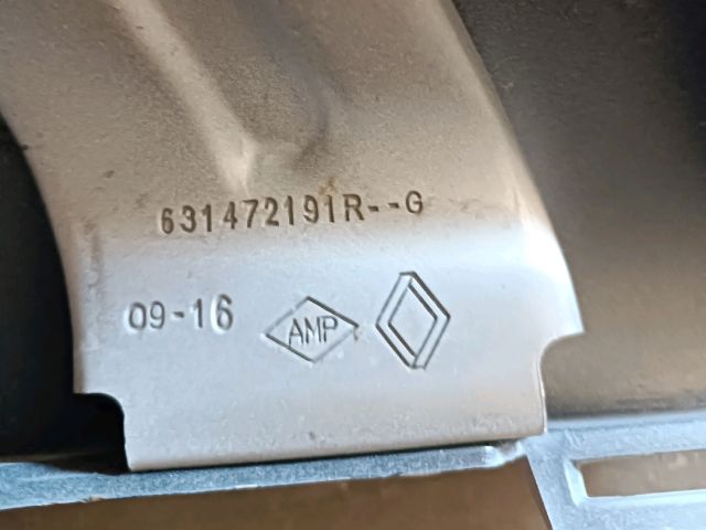 bontott RENAULT ZOE Bal első Sárvédő