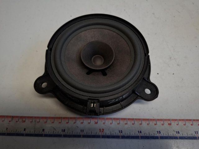 bontott RENAULT ZOE Bal hátsó Hangszóró