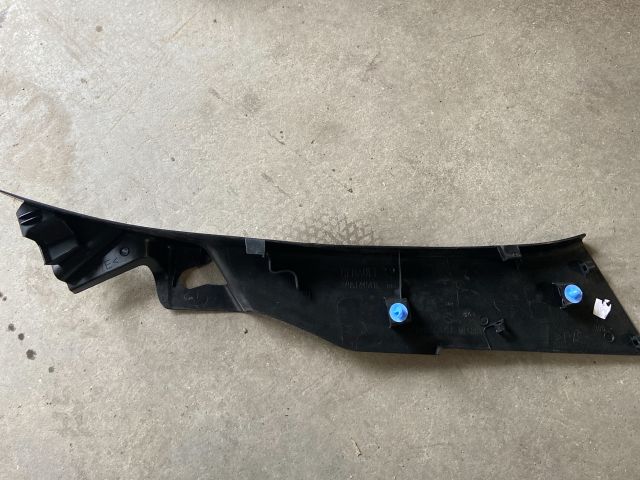 bontott RENAULT ZOE Bal hátsó Ülés melletti Kárpit