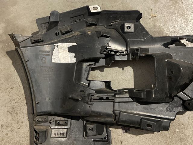 bontott RENAULT ZOE Bal Ködfényszóró Tartó