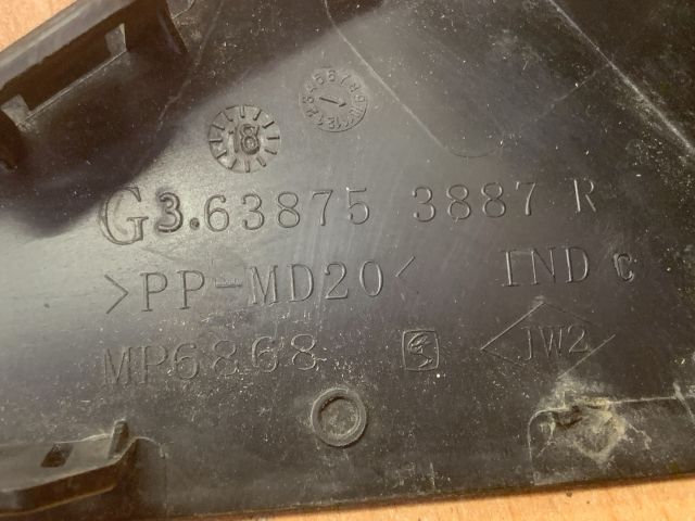 bontott RENAULT ZOE Bal Visszapillantó Tükör Előtti Burkolat