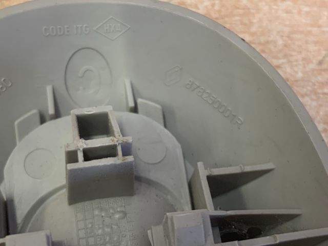 bontott RENAULT ZOE Biztonsági Öv Magasság Állító