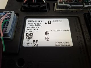 bontott RENAULT ZOE Biztosítéktábla Utastér