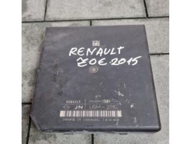 bontott RENAULT ZOE Biztosítéktábla Utastér