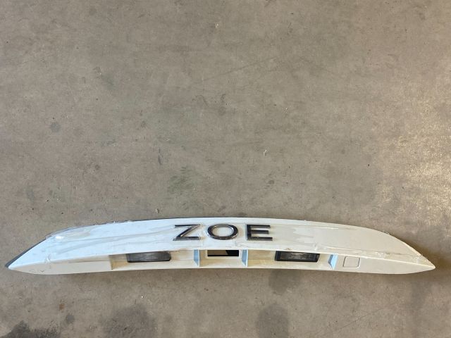 bontott RENAULT ZOE Csomagtérajtó Díszléc