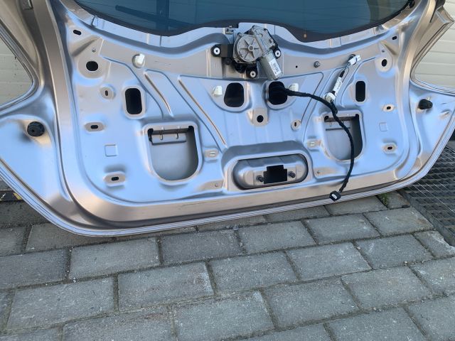 bontott RENAULT ZOE Csomagtérajtó (Részeivel)