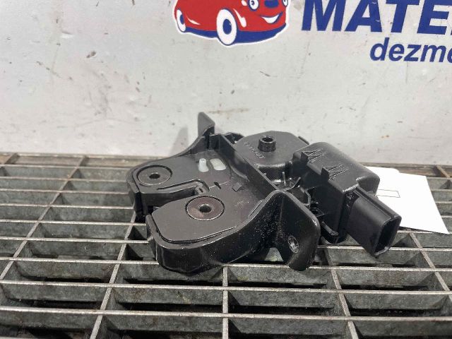 bontott RENAULT ZOE Csomagtérajtó Ütköző