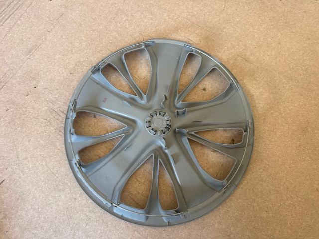 bontott RENAULT ZOE Dísztárcsa (1 db)