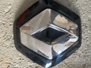 bontott RENAULT ZOE Első Embléma