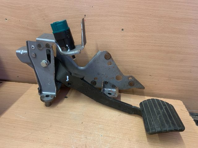 bontott RENAULT ZOE Fékpedál