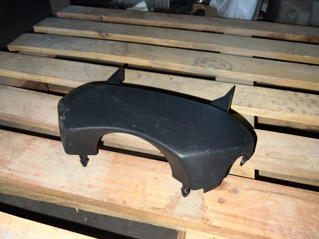 bontott RENAULT ZOE Felső Kormányoszlop Burkolat