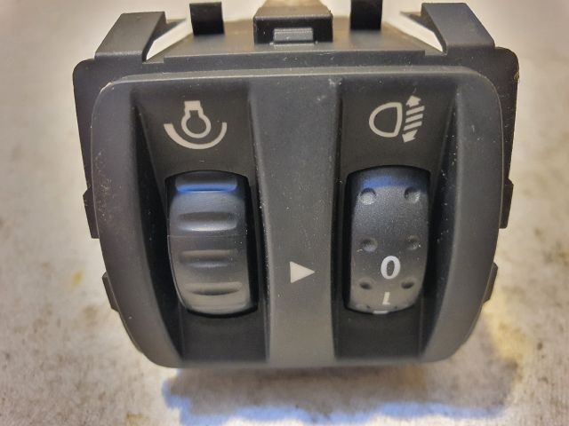 bontott RENAULT ZOE Fényszórómagasság Állító Kapcsoló