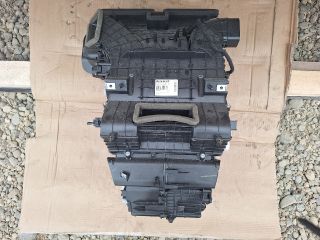 bontott RENAULT ZOE Fűtés Box