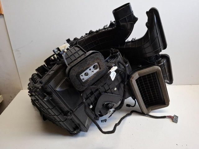 bontott RENAULT ZOE Fűtés Box