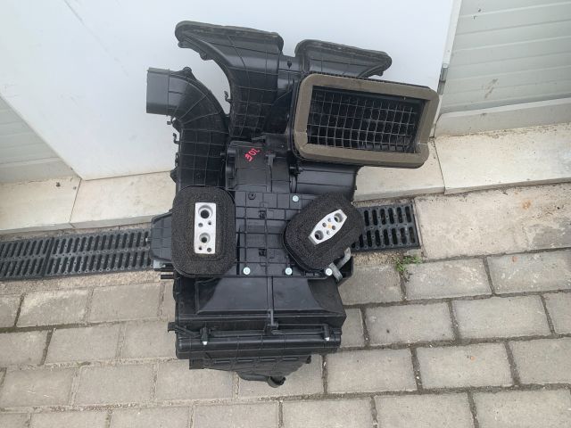 bontott RENAULT ZOE Fűtés Box