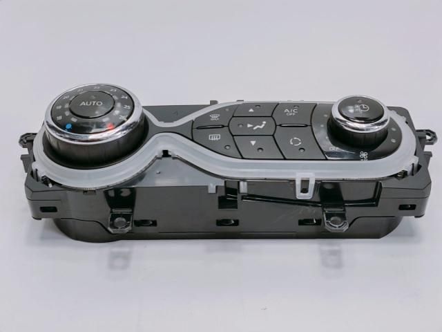 bontott RENAULT ZOE Fűtéskapcsoló (manuális klímás)