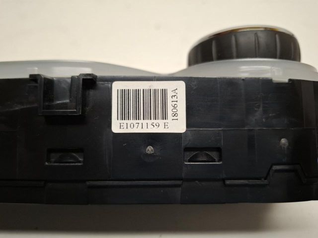 bontott RENAULT ZOE Fűtéskapcsoló